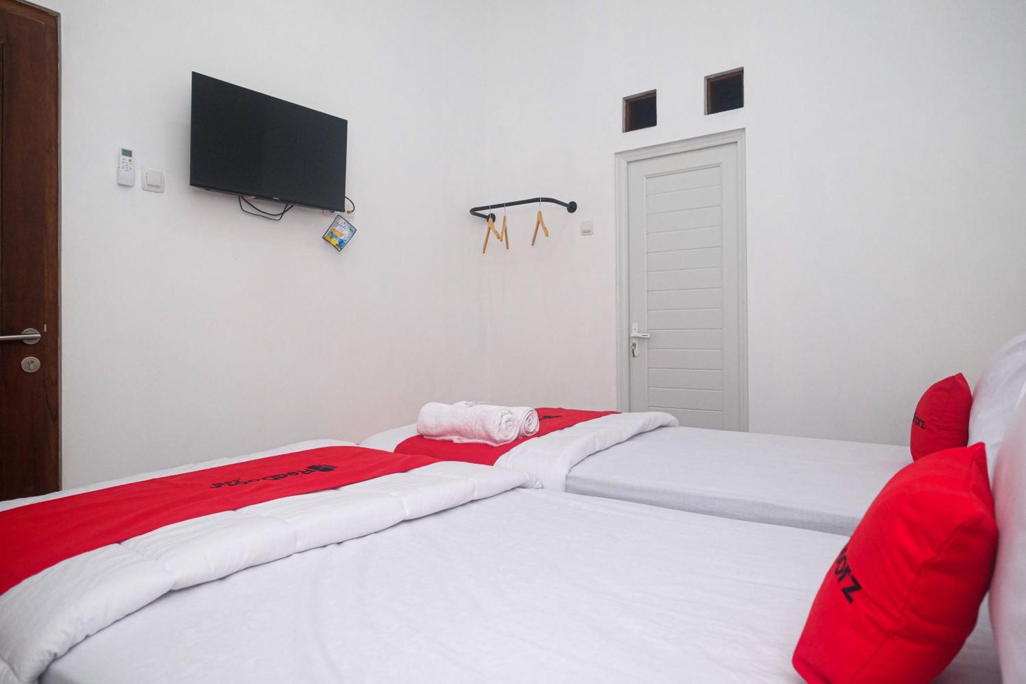 Reddoorz Near Instiper Yogyakarta *